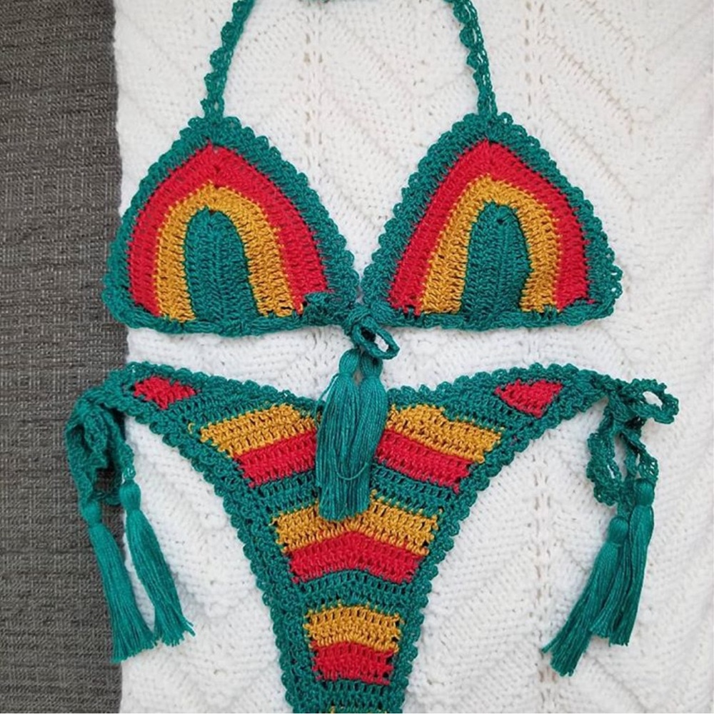 Daisy & Dime Rasta Crochet String Cheeky Bikini👙
